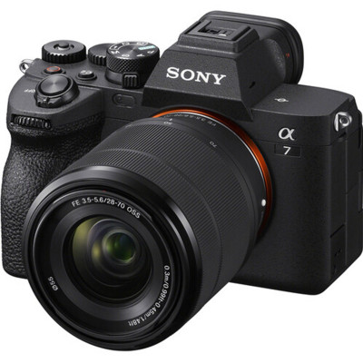 Sony Alpha 7 IV boitier hybride 33Mpx plein format + zoom 28-70mm